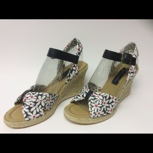 Tommy Hilfiger Blue daisies wedge espadrille